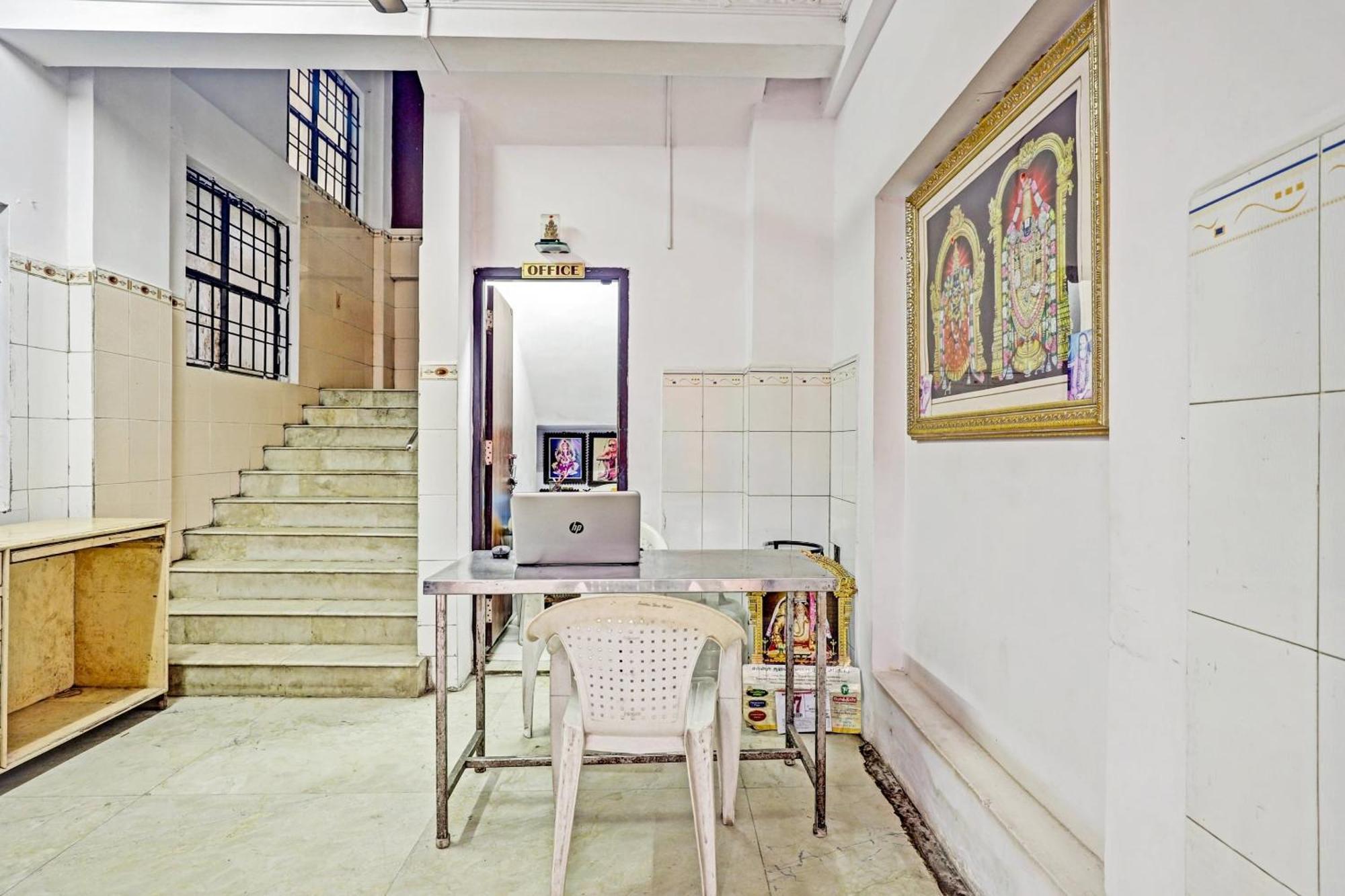 Hotel O Arunachala Guest House เชนไน ภายนอก รูปภาพ